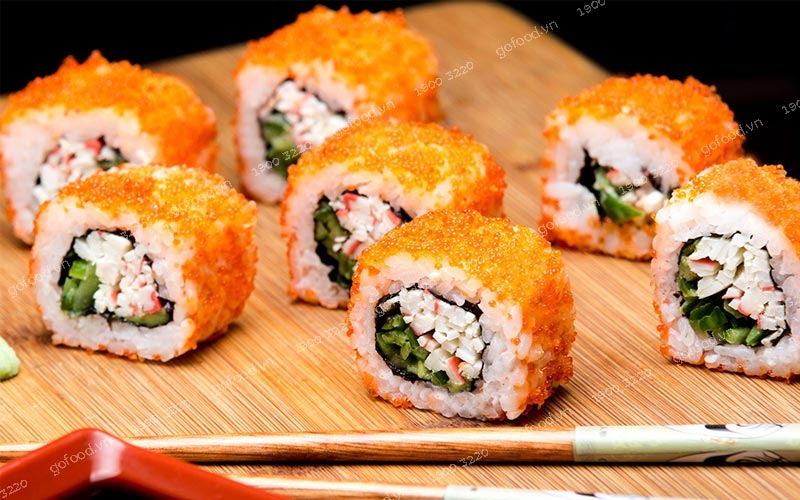 Sushi trứng cá chuồn