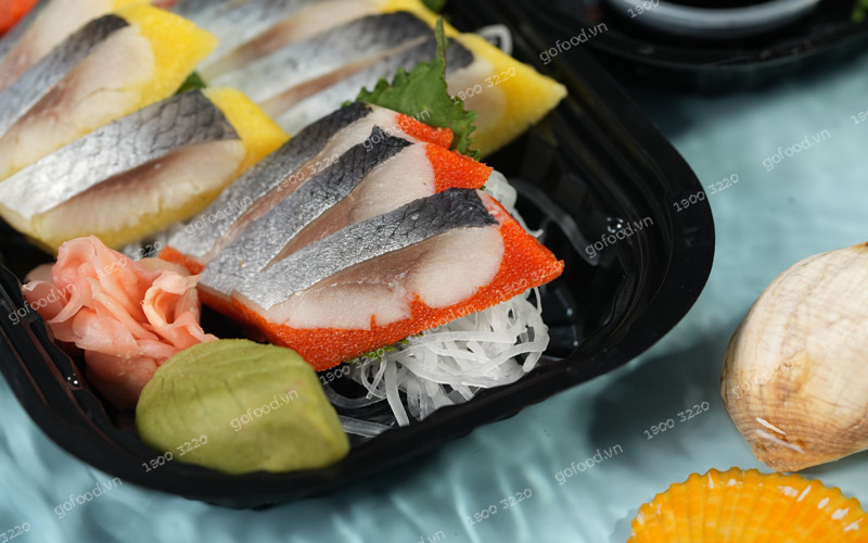 Sashimi cá trích ép trứng