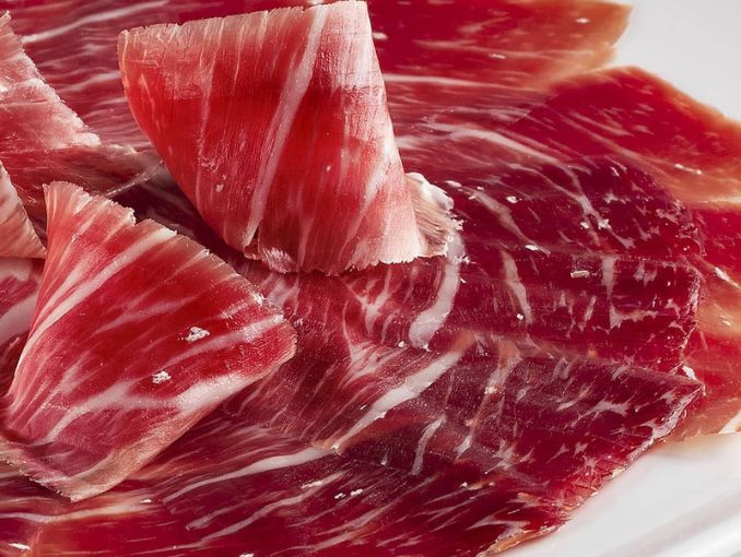 dui-heo-muoi-100-iberian-bellota-ham-2