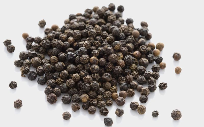 Hạt ti&ecirc;u đen hạt hữu cơ Farmer&rsquo;s to tr&ograve;n, chắc mẩy