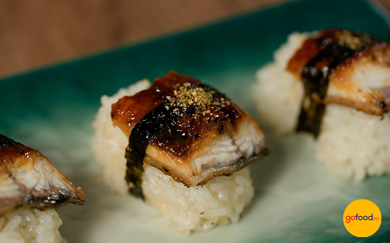 Món sushi lươn nướng Kyushu thơm ngon