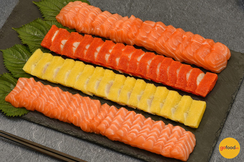 Các phần Sashimi hải sản thanh mát tại Gofood