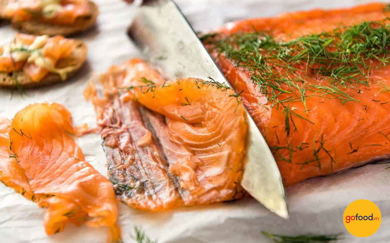 Cá hồi muối là món ăn nổi tiếng ở các nước Bắc Âu