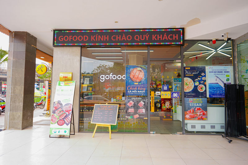 Không gian cửa hàng Gofood Linh Đàm được bày trí sang trọng và tinh tế