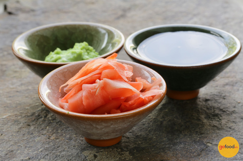 Các gia vị ăn kèm sashimi cần chuẩn bị đầy đủ