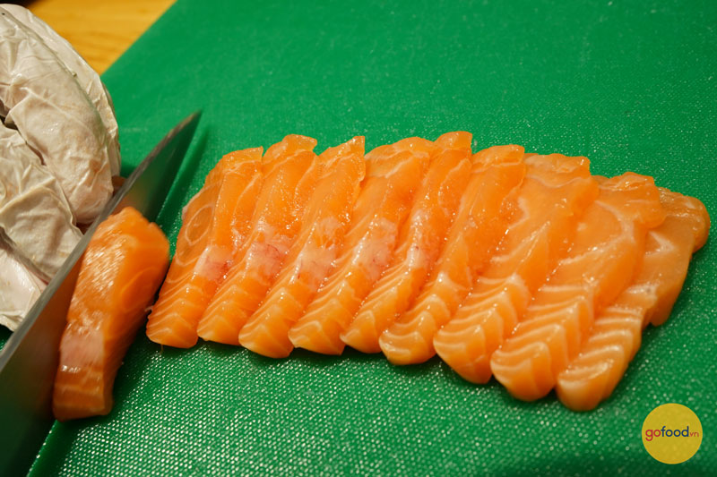 Nên chọn cá hồi Nauy cho món Sashimi