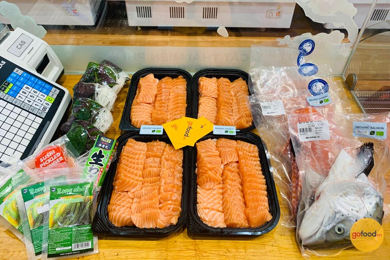 Đơn hàng Sashimi và cá hồi