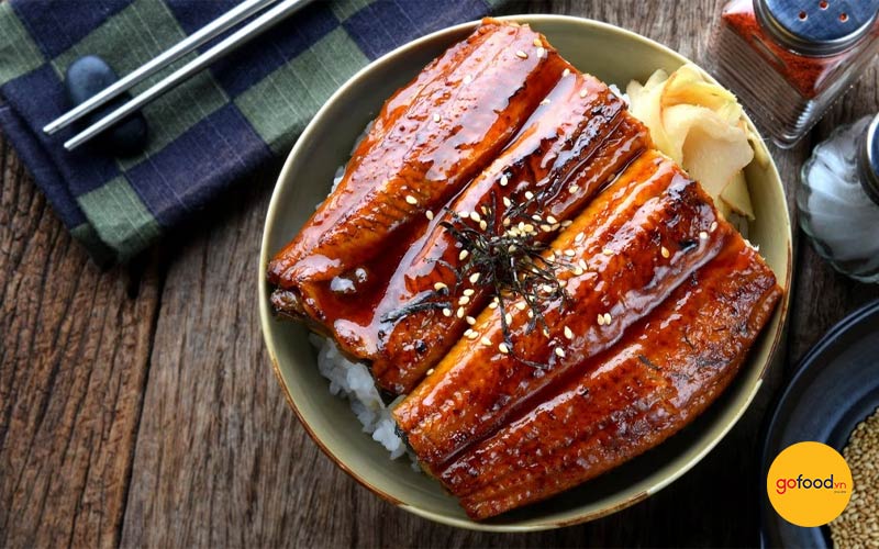 Cơm Donburi lươn nướng sốt Teriyaki