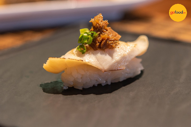 Sushi cá tuyết Roasted Cod Fish Sushi