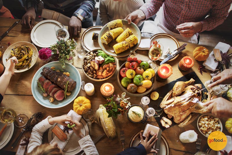 Bữa ăn dịp lễ Tạ Ơn - Thanksgiving Day