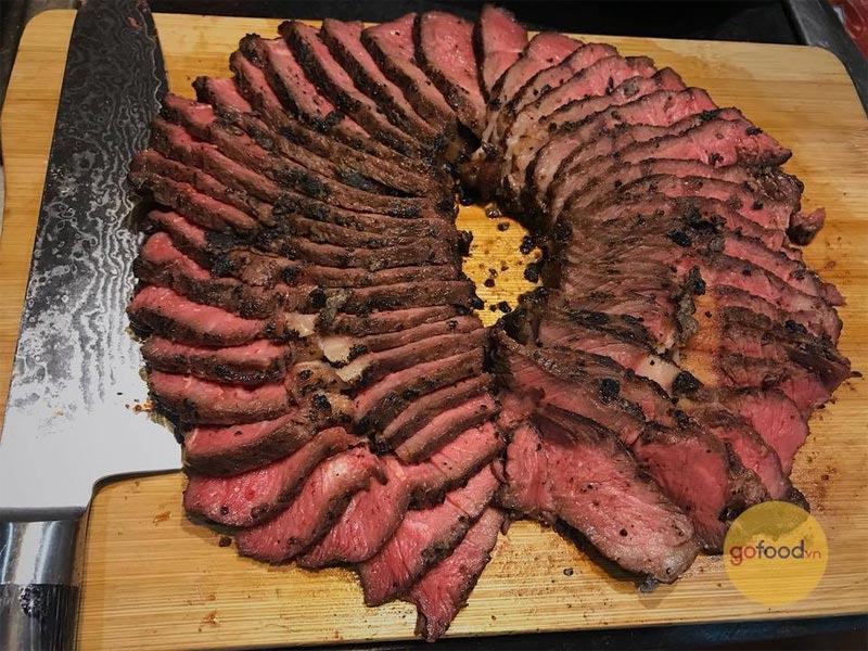 steak từ lõi nạc vai bò Mỹ