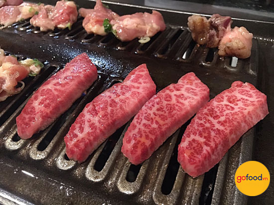 Thịt sườn rút xương Kobe Nhật Bản