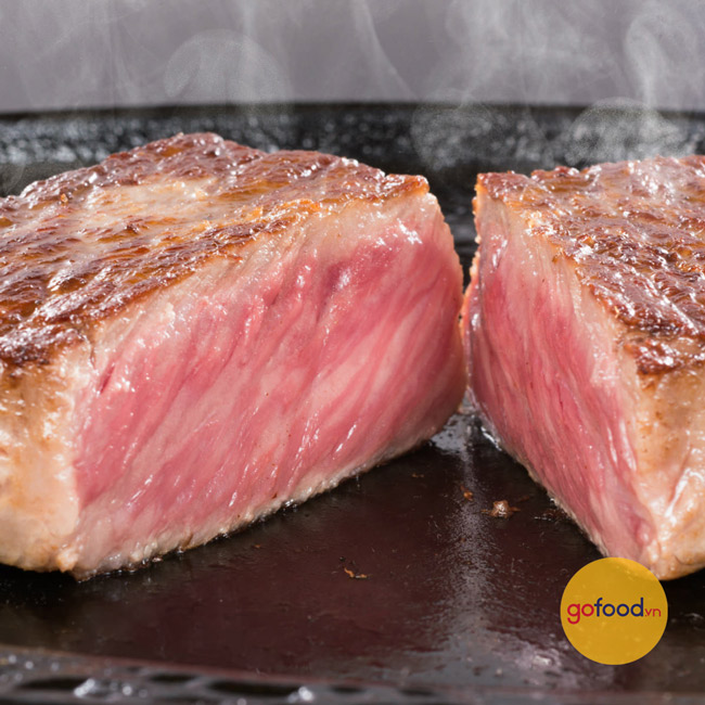 Món Steak cực kì hảo hạng từ thịt bò Kobe