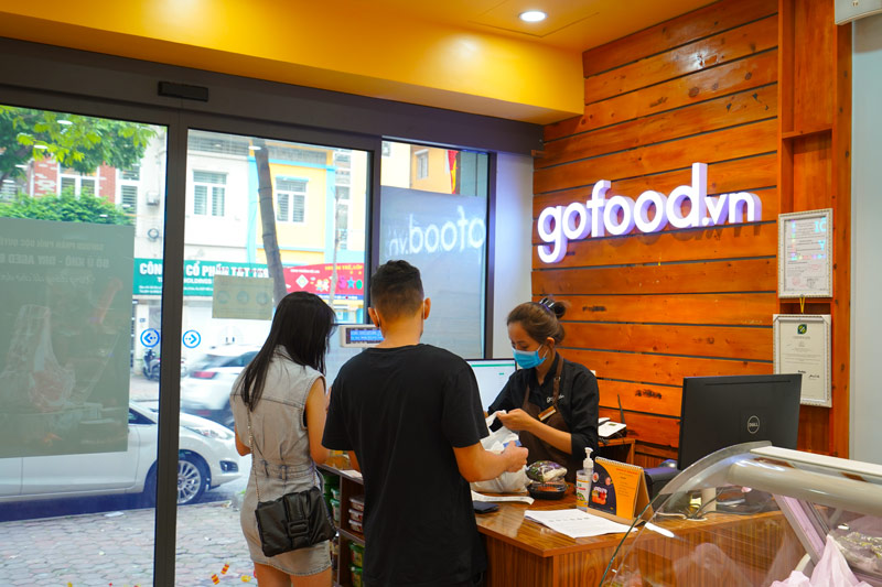 Gofood luôn công khai các giấy tờ chứng nhận chất lượng tại cửa hàng