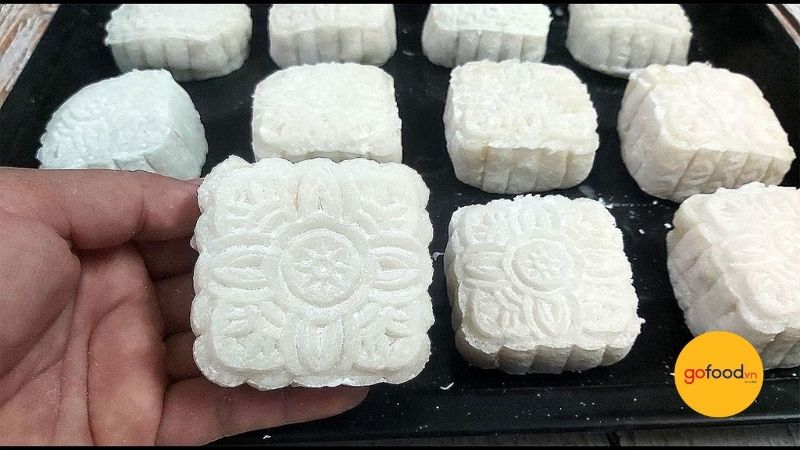 T&igrave;nh trạng b&aacute;nh dẻo bị kh&ocirc; nứt 