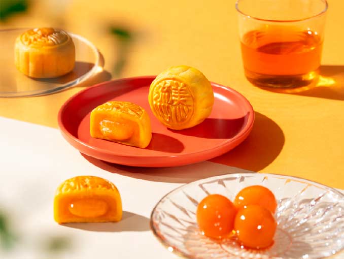 Bánh trung thu trứng chảy MX Lava Custard Mooncake 360g