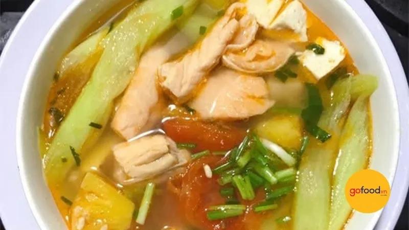 canh-chua-ca-hoi-doc-mung
