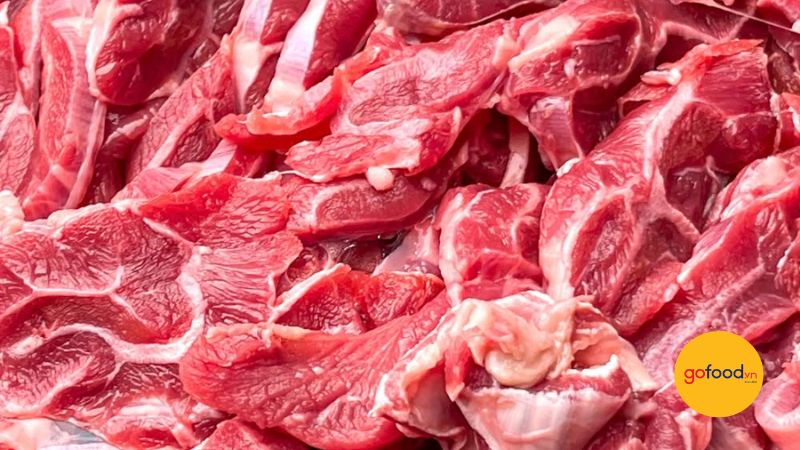 Chọn bắp b&ograve; l&agrave;m m&oacute;n b&ograve; hầm với rượu vang kiểu Ph&aacute;p