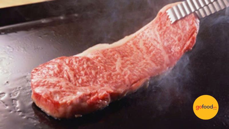 &Aacute;p chảo b&ograve; Wagyu