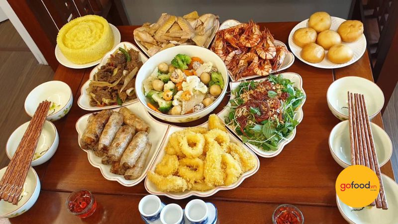 M&acirc;m c&uacute;ng gia ti&ecirc;n ng&agrave;y rằm th&aacute;ng 8 