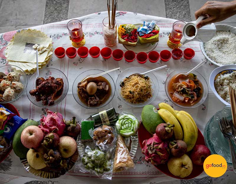 mam-cung-chung-sinh-ngoai-troi