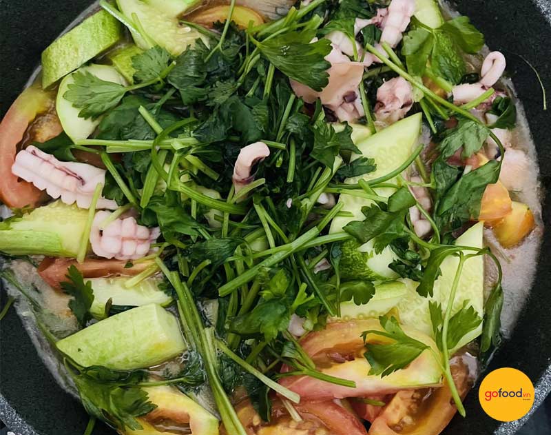 L&agrave;m mực tươi x&agrave;o cần t&acirc;y ngon, hấp dẫn m&agrave; cực kỳ dễ l&agrave;m 