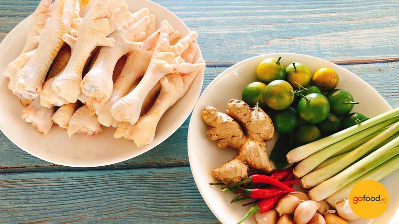 Nguy&ecirc;n liệu l&agrave;m ch&acirc;n g&agrave; sốt th&aacute;i kh&ocirc;ng cần me 