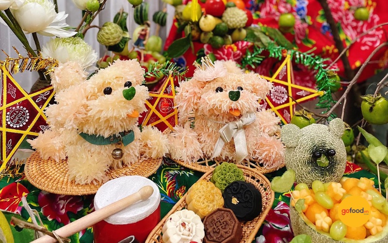 M&acirc;m cỗ với b&aacute;nh trung thu l&agrave;m t&acirc;m điểm&nbsp;