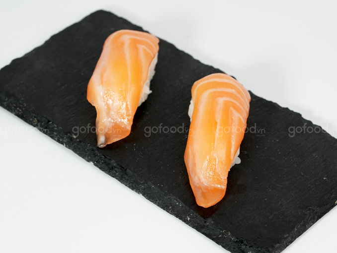 Nigiri Cá Hồi (Set 2 Miếng)