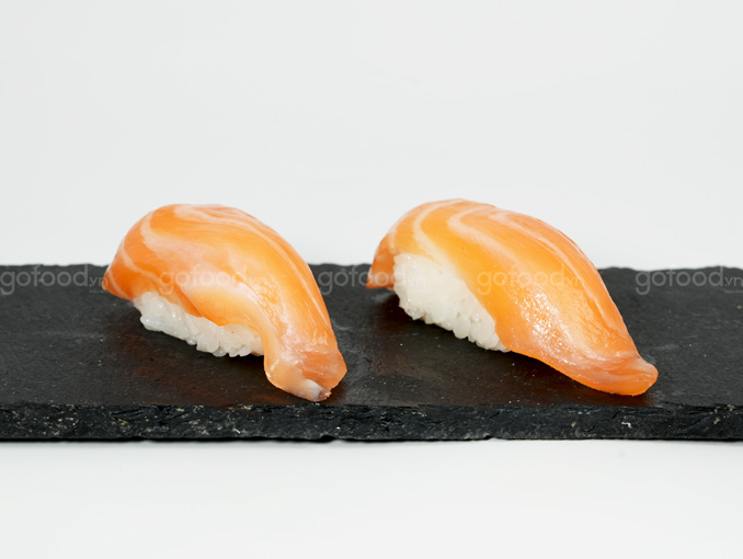 Nigiri Cá Hồi (Set 2 Miếng)