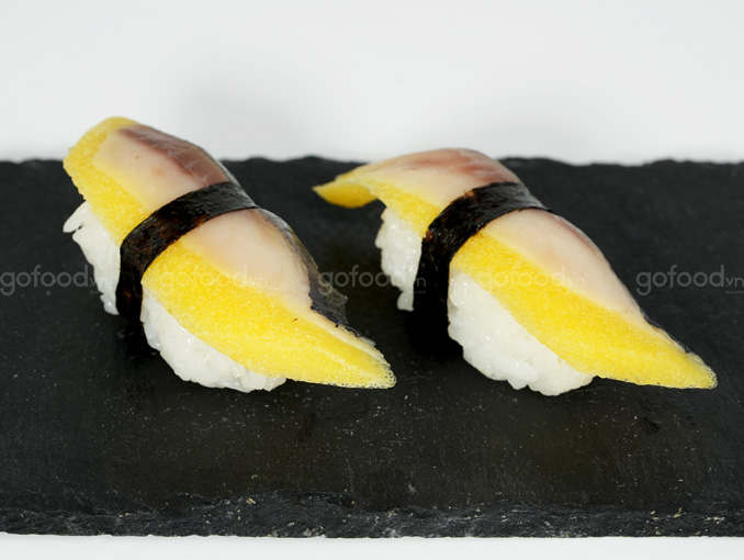 Nigiri Cá Trích Ép Trứng (Set 2 Miếng)