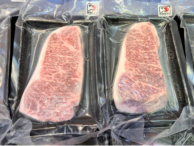 Thịt thăn ngoại bò Wagyu F1 - Striploin Wagyu Beef F1