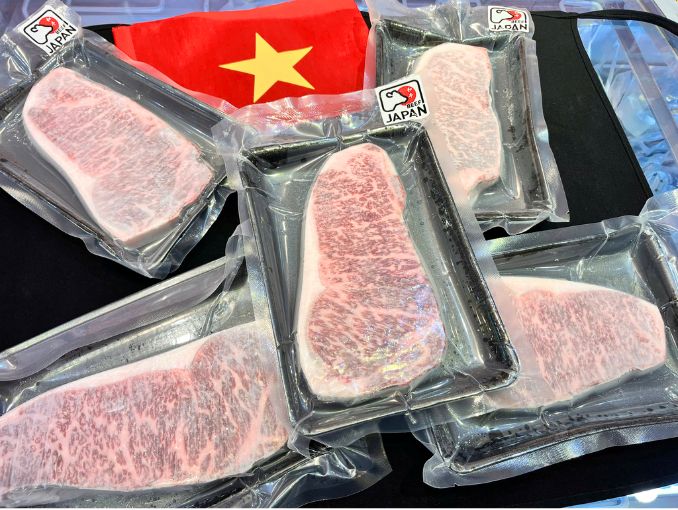 Thịt thăn ngoại bò Wagyu F1 - Striploin Wagyu Beef F1