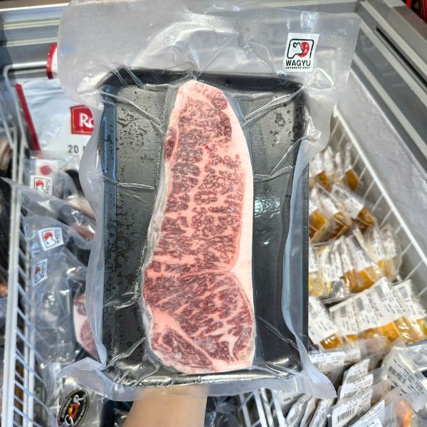 Thịt thăn ngoại bò Wagyu F1 - Striploin Wagyu Beef F1