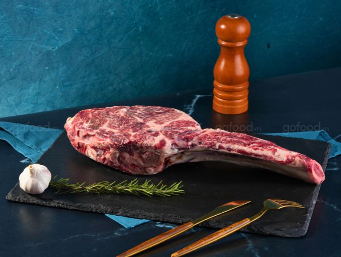 Sườn Tomahawk Wagyu Úc King River MB 6-7