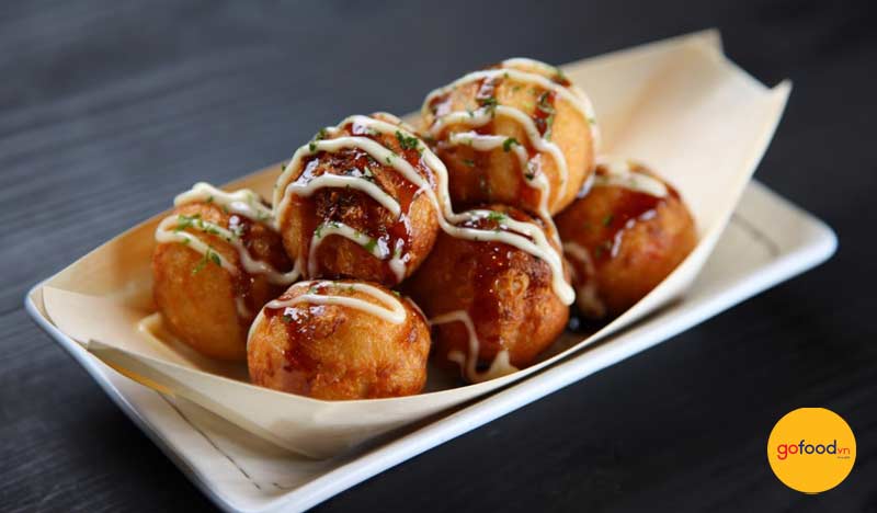 Takoyaki thơm mềm đậm đ&agrave;, hợp khẩu vị với cả trẻ em lẫn người lớn 