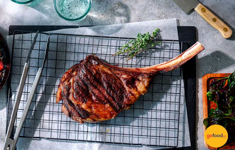 Gofood hướng dẫn chi tiết c&aacute;c bước l&agrave;m tomahawk steak&nbsp;