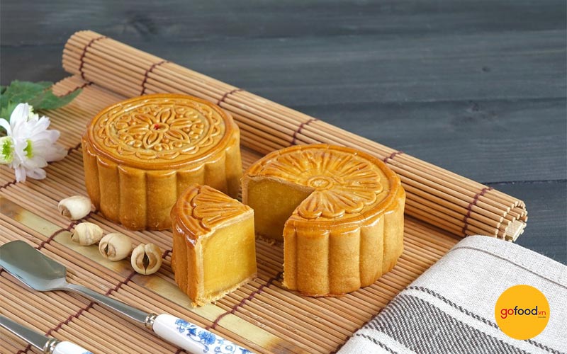 Bánh nướng nhân đậu xanh truyền thống