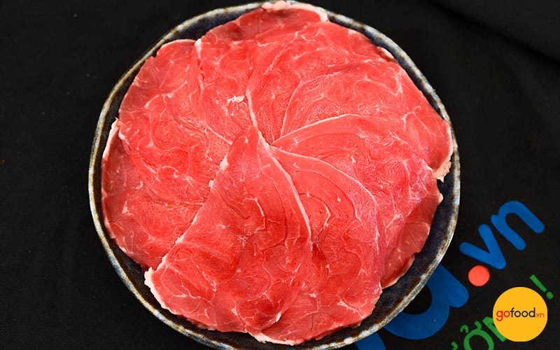 Thịt bắp hoa bò Mỹ cũng là loại thịt cao cấp có đặc điểm phù hợp để làm lẩu bò nhúng ớt