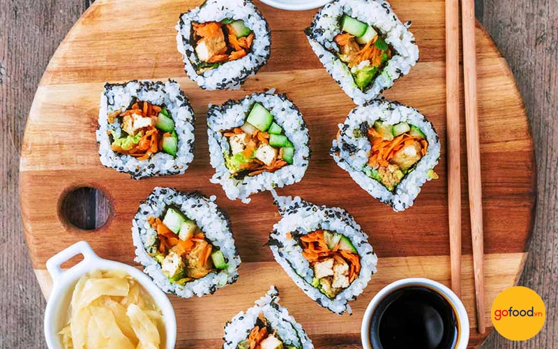 Hướng dẫn cách làm món sushi chay ngũ sắc đẹp mắt