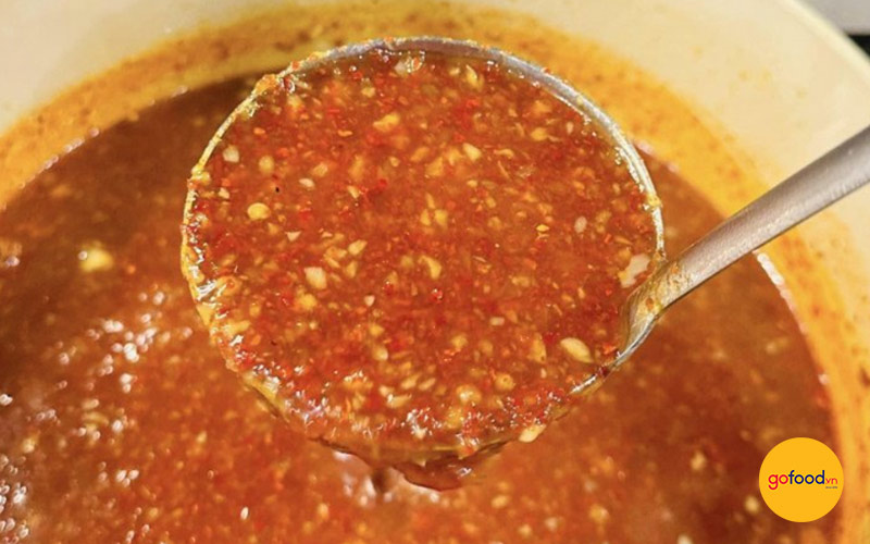 Chế biến sốt Thái