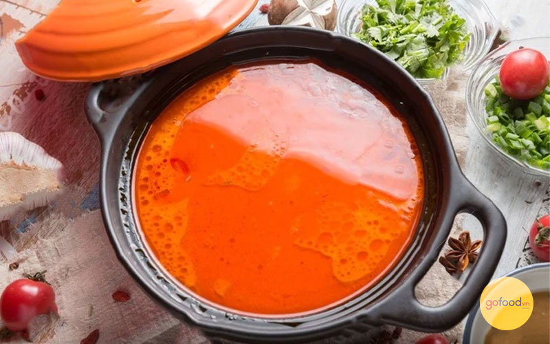 nuoc-dung-lau-ca-chua