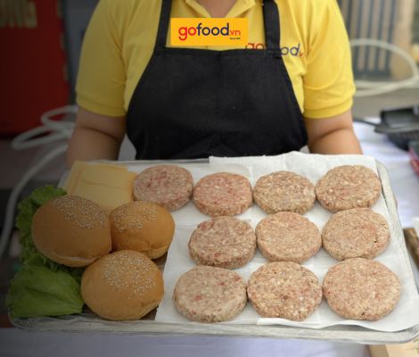 Mời cả nhà đến thưởng thức những miếng burger thơm ngon của Gofood!