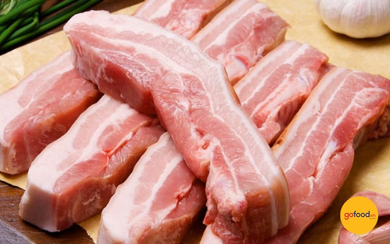 Ba chỉ lợn nh&uacute;ng lẩu