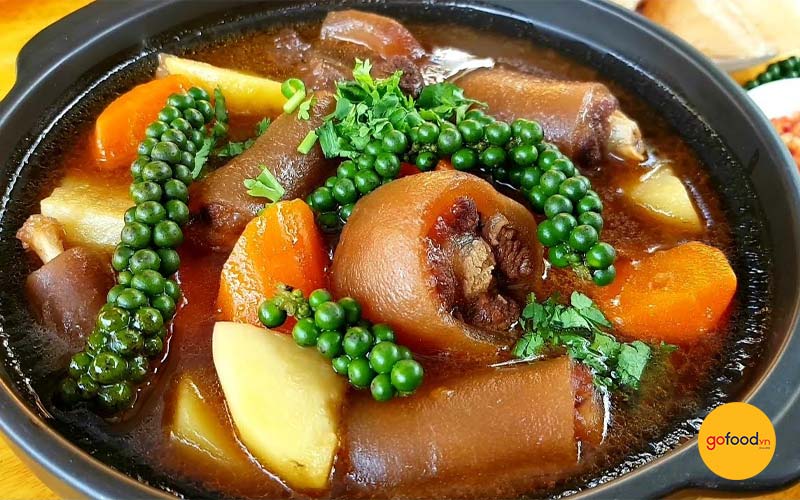 Bò hầm tiêu xanh