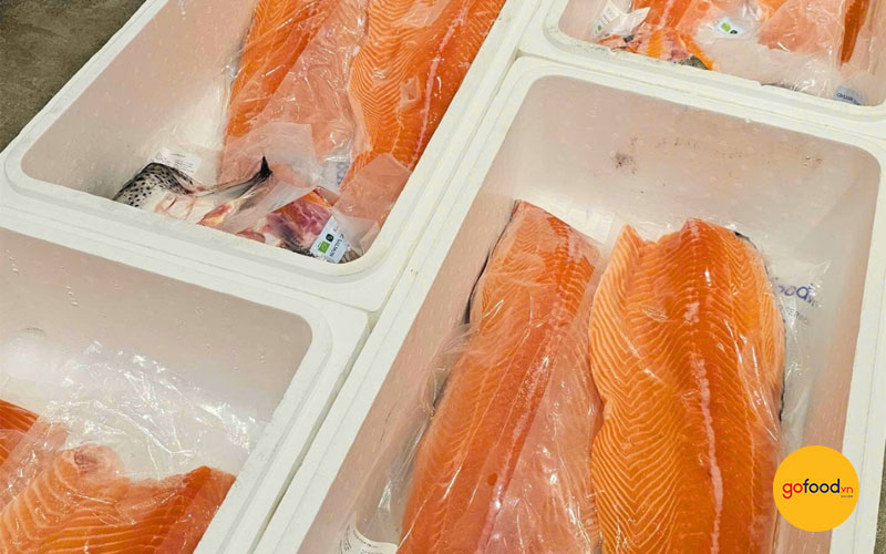 Gofood đóng thùng xốp, gel đá bảo quản đi xa cho đơn cá hồi