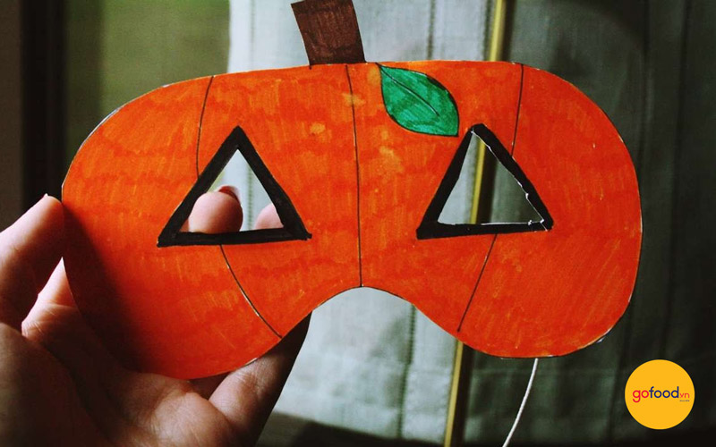 Mặt nạ bí ngô Halloween từ giấy