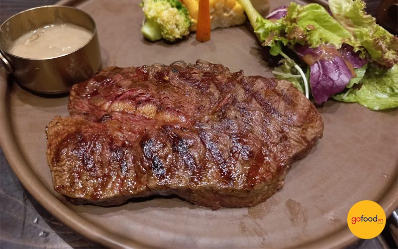 Trải nghiệm bò bít tết chuẩn tại Beefsteak 100gram Quận 7