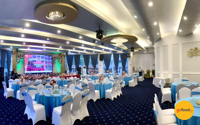 trung-tam-su-kien-va-tiec-cuoi-hoang-gia