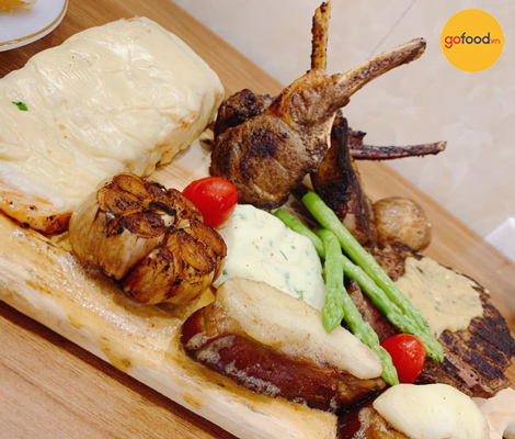 CÙNG GOFOOD KHÁM PHÁ BÀN TIỆC SINH NHẬT CỦA GIA ĐÌNH CHỊ TÚ ANH